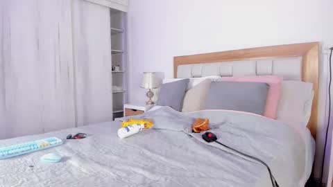 Elena online show from 15, 11, 2025