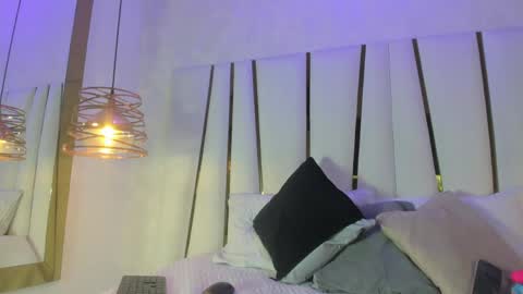 Snapshot of elena_mature chatting on 24, 4, 2026 Elena online show from 24, 4, 2026