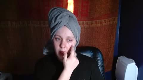 Snapshot of elenagilbert12 chatting on 27, 1, 2025 Goddess Elena online show from 27, 1, 2025