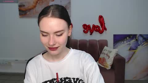 elenaoconar online show from 10, 3, 2025