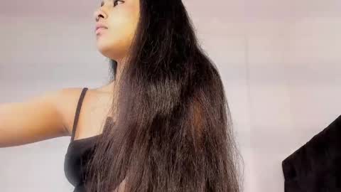 Elena  online show from 30, 3, 2026