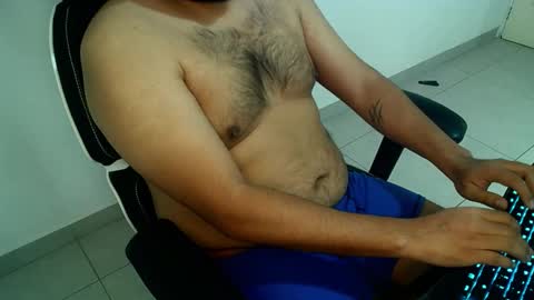 Snapshot of eleroy chatting on 11, 11, 2025 Wife is on the other room online show from 11, 11, 2025