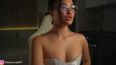 Eli  online show from 27, 3, 2026