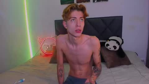 Snapshot of eliann_adam chatting on 6, 2, 2025 eliann_adam online show from 6, 2, 2025