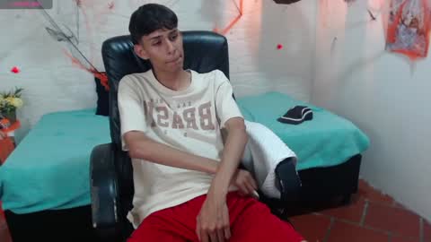 Snapshot of eliasblue chatting on 4, 12, 2024 E L I A S online show from 4, 12, 2024