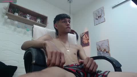 Snapshot of eliasblue chatting on 7, 1, 2025 E L I A S online show from 7, 1, 2025