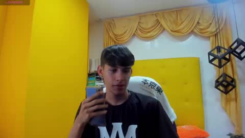 Snapshot of eliasblue chatting on 25, 2, 2025 E L I A S online show from 25, 2, 2025