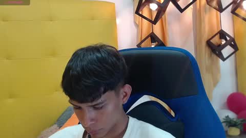 Snapshot of eliasblue chatting on 11, 3, 2025 E L I A S online show from 11, 3, 2025