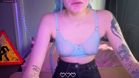 Snapshot of elieiza_xo chatting on 21, 7, 2026 elieiza_xo online show from 21, 7, 2026