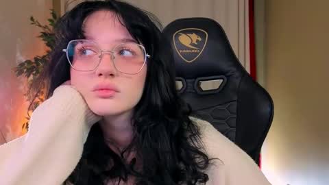 Ellie online show from 25, 9, 2025