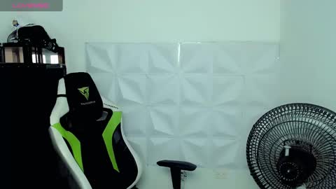 Snapshot of elii_797 chatting on 5, 12, 2024 bby-santy online show from 5, 12, 2024