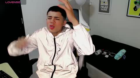 Snapshot of elii_797 chatting on 20, 9, 2025 bby-santy online show from 20, 9, 2025