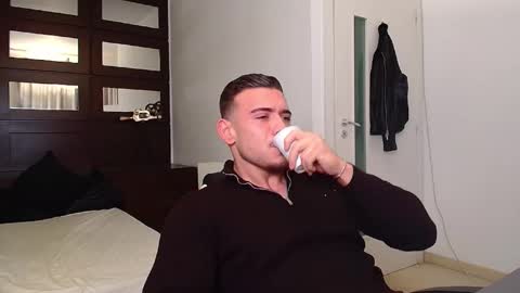 ElijahThorne online show from 23, 11, 2025