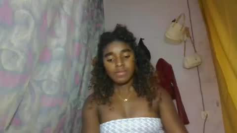 elina981 online show from 18, 4, 2026