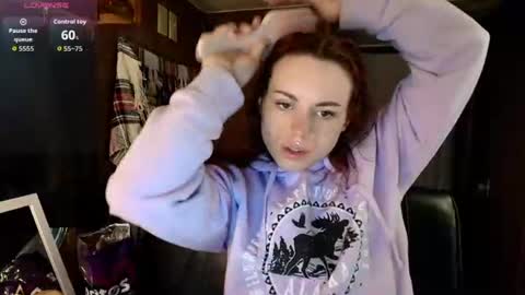 Snapshot of elinalaverins chatting on 5, 7, 2026 Elina online show from 5, 7, 2026
