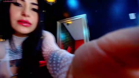 Elinne hendrix  online show from 25, 10, 2025