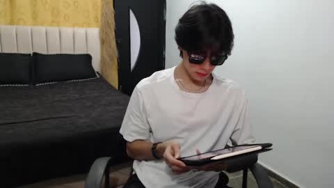 Snapshot of elio_collem chatting on 20, 1, 2025 ELIO online show from 20, 1, 2025