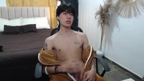 Snapshot of elio_collem chatting on 13, 11, 2025 ELIO online show from 13, 11, 2025