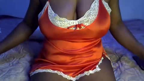 Snapshot of elisa044 chatting on 19, 9, 2025 lisathegoddess online show from 19, 9, 2025