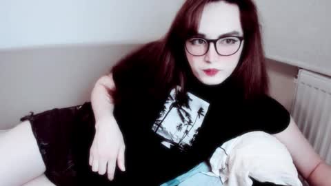 Snapshot of elisa_2001 chatting on 1, 12, 2025 Liza online show from 1, 12, 2025