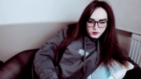 Snapshot of elisa_2001 chatting on 2, 12, 2025 Liza online show from 2, 12, 2025