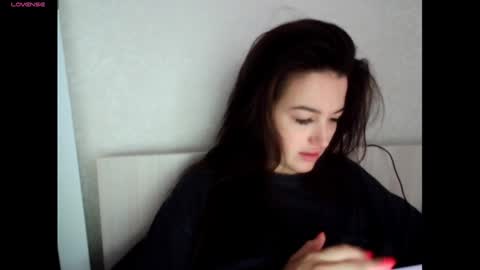 elisa_dove208 online show from 10, 9, 2025