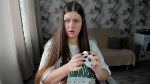 Aletta Oushen online show from 2, 10, 2025