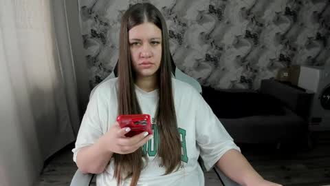 Aletta Oushen online show from 16, 4, 2026