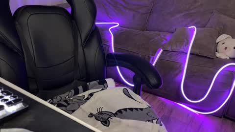 Snapshot of elisa_north chatting on 8, 2, 2025 Elisa North online show from 8, 2, 2025