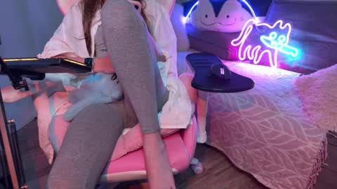 Snapshot of elisa_north chatting on 21, 9, 2025 Elisa North online show from 21, 9, 2025