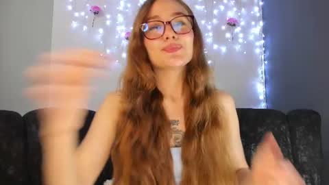 Snapshot of elisabeth_sarmiento chatting on 8, 8, 2026 elisabeth sarmiento online show from 8, 8, 2026
