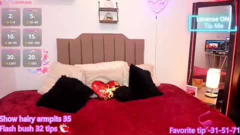 Snapshot of elisabeth_swan chatting on 7, 11, 2025 Elizabeth online show from 7, 11, 2025