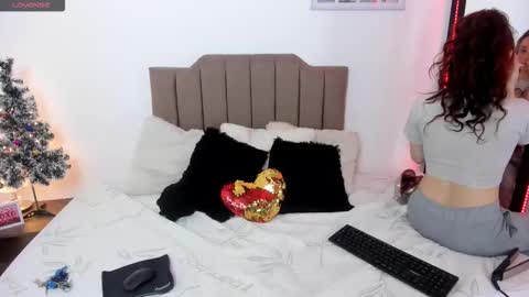 Snapshot of elisabeth_swan chatting on 14, 12, 2025 Elizabeth online show from 14, 12, 2025