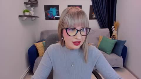 Elisabeth online show from 1, 1, 2025