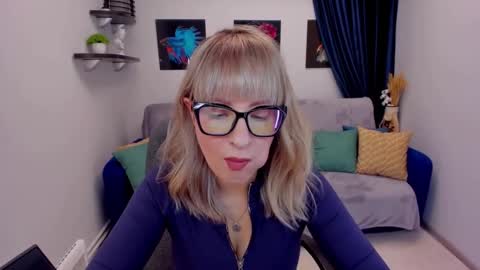 Elisabeth online show from 16, 1, 2025