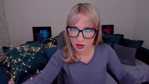 Elisabeth online show from 10, 2, 2025