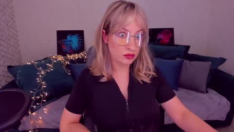 Elisabeth online show from 17, 2, 2025