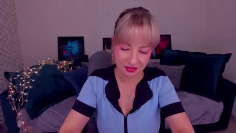 Elisabeth online show from 1, 3, 2025