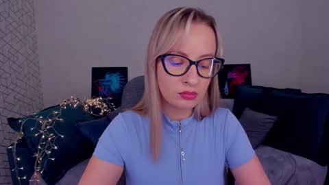 Elisabeth online show from 11, 3, 2025