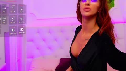 ElisaCharm online show from 4, 4, 2026