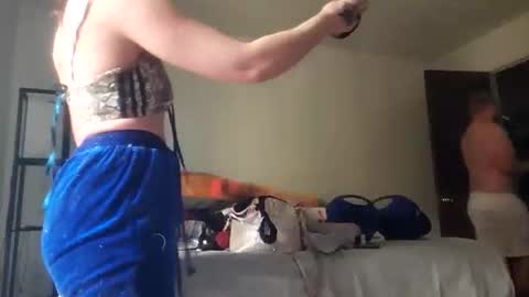 Snapshot of elisehipele chatting on 2, 11, 2025 elisehipele online show from 2, 11, 2025