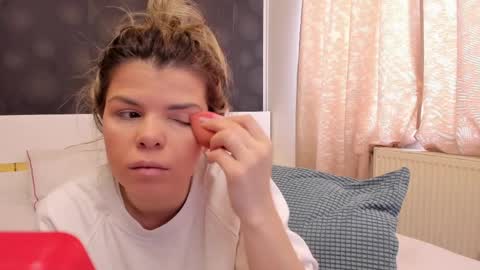 Elly online show from 26, 3, 2026