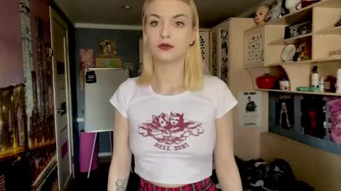 Kate online show from 4, 5, 2026