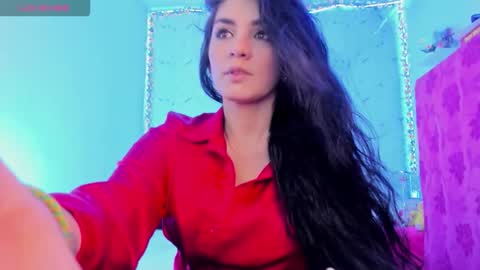 Snapshot of elissa_iris chatting on 30, 11, 2025 E L I S S A online show from 30, 11, 2025