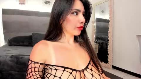 Snapshot of eliz_jane chatting on 12, 3, 2025 Elizabeth online show from 12, 3, 2025