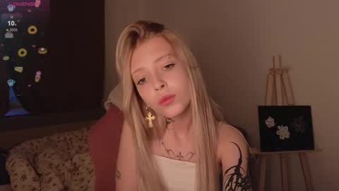 Elizabeth online show from 19, 11, 2025