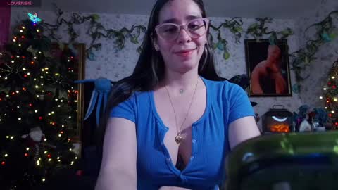 Snapshot of elizabeth77_ chatting on 12, 12, 2024 Elizabeth online show from 12, 12, 2024