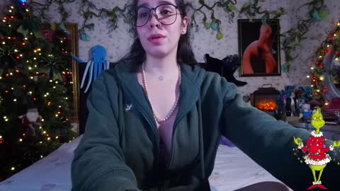 Snapshot of elizabeth77_ chatting on 23, 12, 2024 Elizabeth online show from 23, 12, 2024