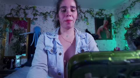 Snapshot of elizabeth77_ chatting on 14, 1, 2025 Elizabeth online show from 14, 1, 2025