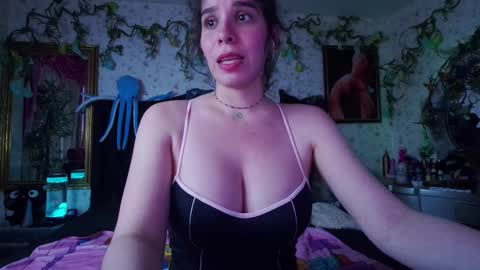 Snapshot of elizabeth77_ chatting on 18, 2, 2025 Elizabeth online show from 18, 2, 2025